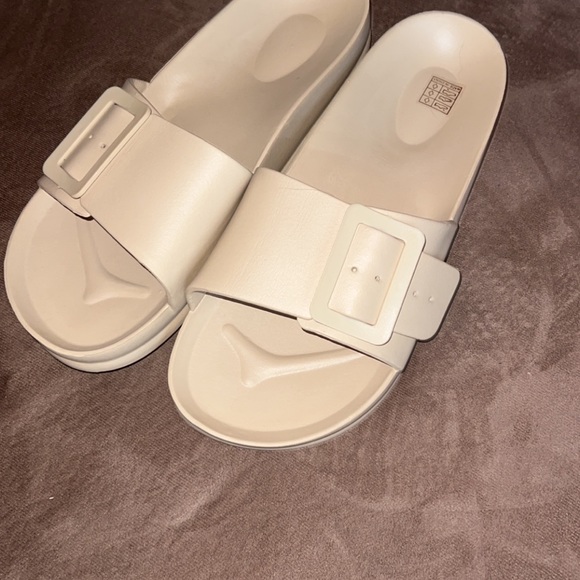 Women’s Beige Slides - Picture 4 of 4